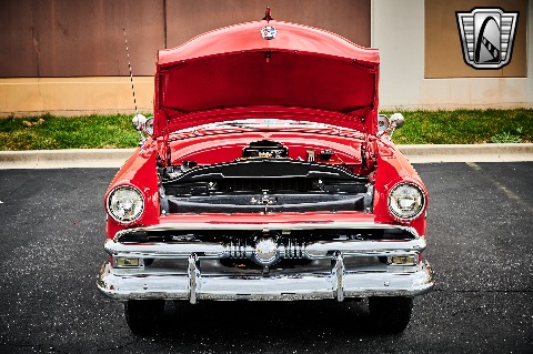 1953 Ford Crestline image 122