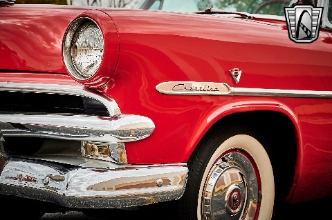 1953 Ford Crestline image 47