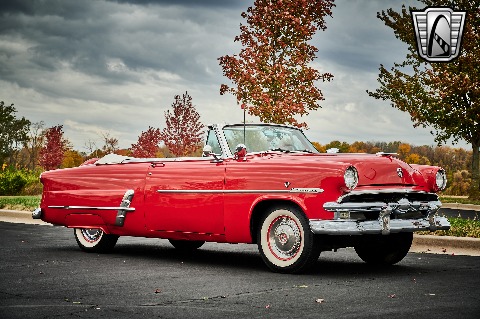 1953 Ford Crestline image 22