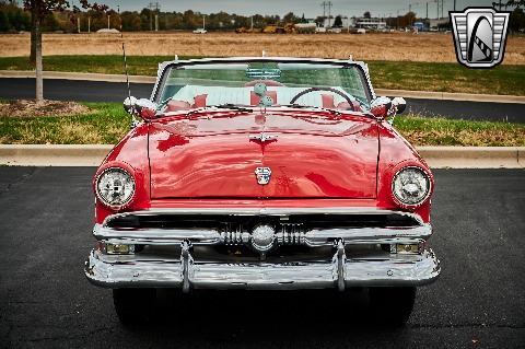 1953 Ford Crestline image 24