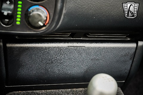 2001 Honda S2000 image 93