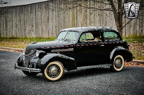 1939 Chevrolet Master Deluxe image 2