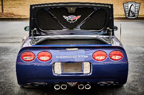 2004 Chevrolet Corvette image 111