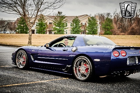 2004 Chevrolet Corvette image 35