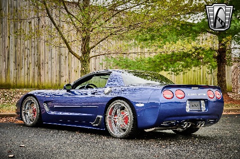 2004 Chevrolet Corvette image 10