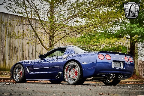 2004 Chevrolet Corvette image 11