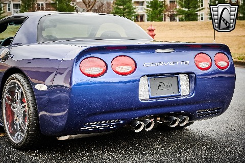 2004 Chevrolet Corvette image 39