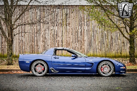 2004 Chevrolet Corvette image 19