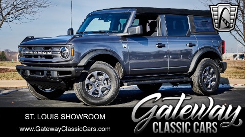 2022 Ford Bronco image 2