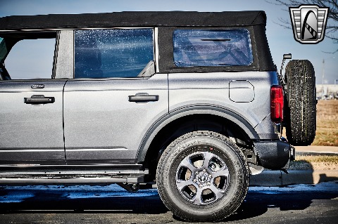 2022 Ford Bronco image 29