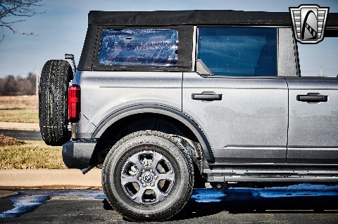 2022 Ford Bronco image 30