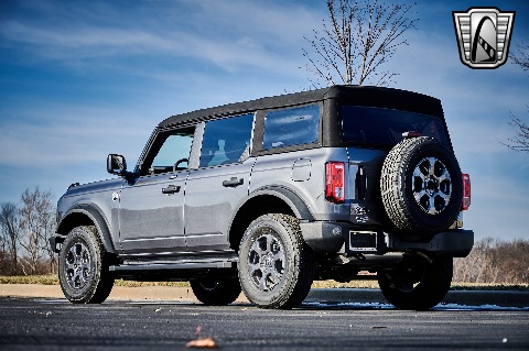 2022 Ford Bronco image 11