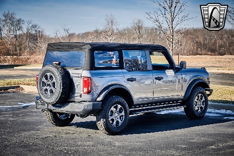 2022 Ford Bronco image 15