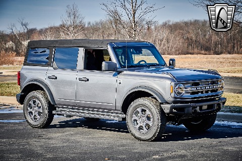 2022 Ford Bronco image 21