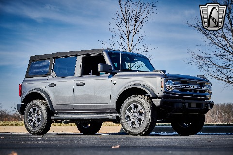 2022 Ford Bronco image 23