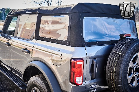 2022 Ford Bronco image 54