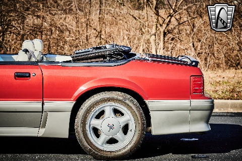 1992 Ford Mustang image 29