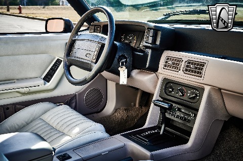 1992 Ford Mustang image 108