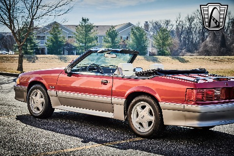 1992 Ford Mustang image 35