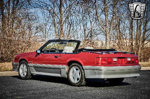 1992 Ford Mustang image 10