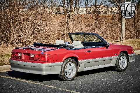 1992 Ford Mustang image 15