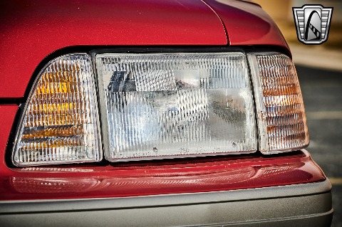1992 Ford Mustang image 45