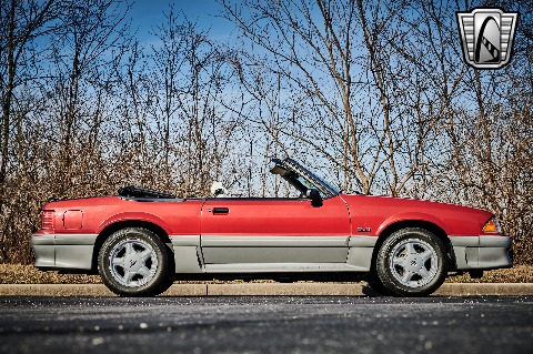 1992 Ford Mustang image 20