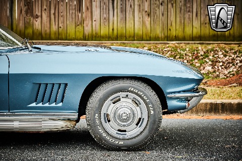 1967 Chevrolet Corvette image 32
