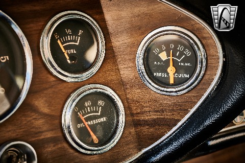 1964 Studebaker Avanti image 89