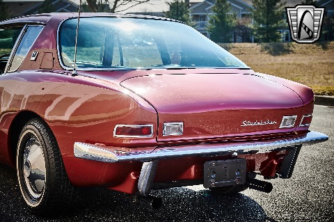 1964 Studebaker Avanti image 39
