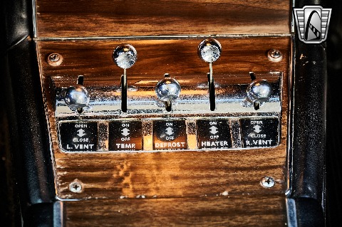 1964 Studebaker Avanti image 92