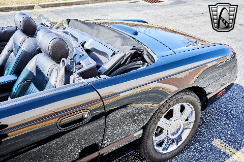 2004 Ford Thunderbird image 55