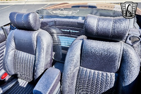 2004 Ford Thunderbird image 107