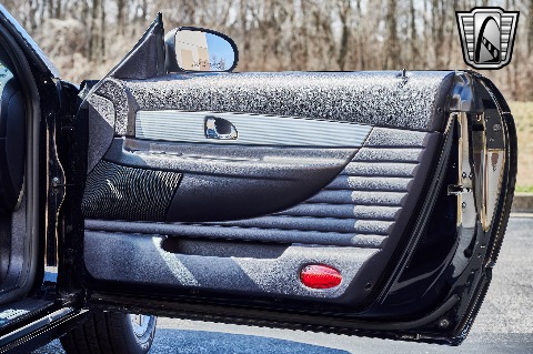 2004 Ford Thunderbird image 108