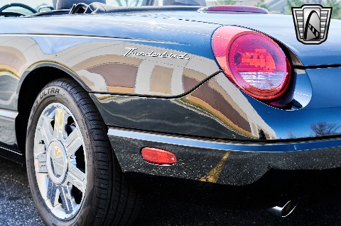 2004 Ford Thunderbird image 57