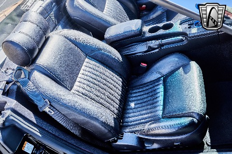 2004 Ford Thunderbird image 110