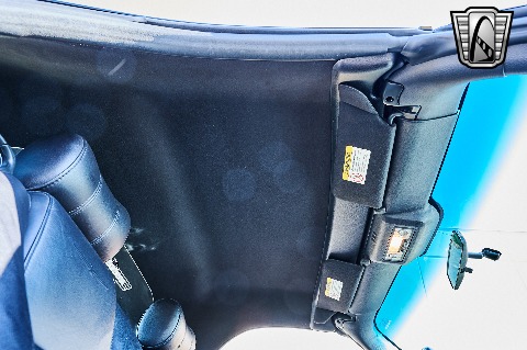 2004 Ford Thunderbird image 92