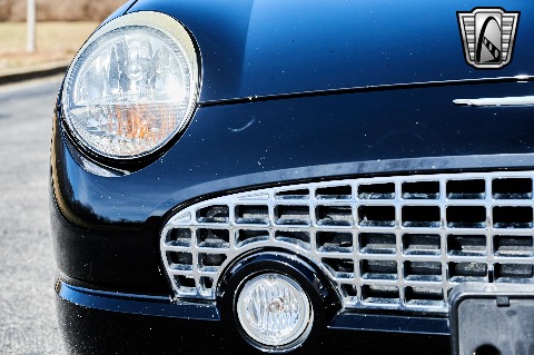 2004 Ford Thunderbird image 43