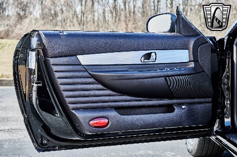 2004 Ford Thunderbird image 95