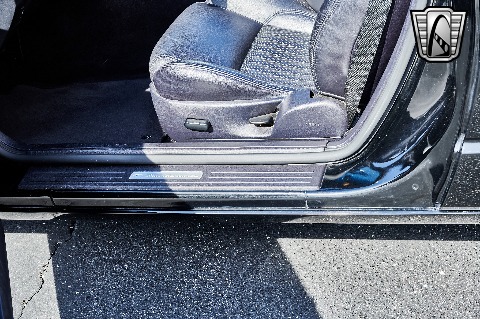 2004 Ford Thunderbird image 96