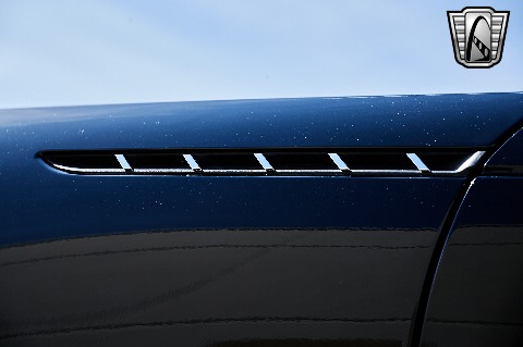 2004 Ford Thunderbird image 50