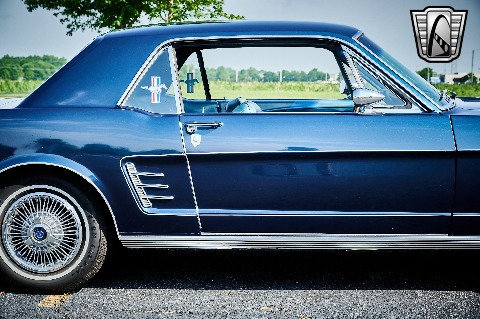 1966 Ford Mustang image 31