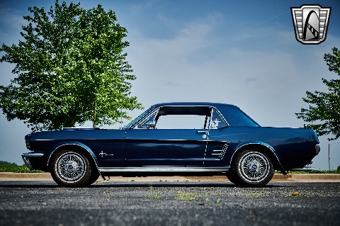 1966 Ford Mustang image 8