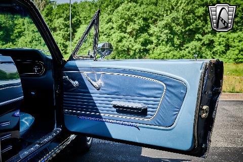 1966 Ford Mustang image 100