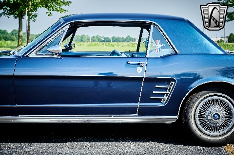 1966 Ford Mustang image 28