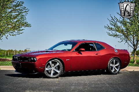 2014 Dodge Challenger image 4