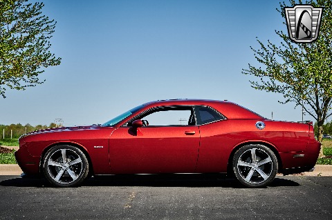 2014 Dodge Challenger image 7