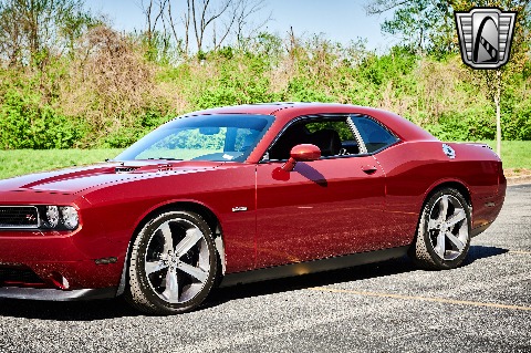 2014 Dodge Challenger image 34