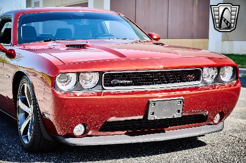2014 Dodge Challenger image 37