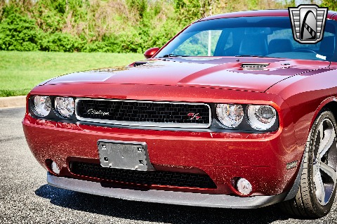 2014 Dodge Challenger image 38